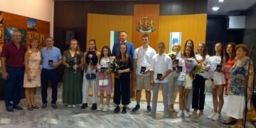 Кметът Иван Портних награди световни и европейски шампиони (ВИДЕО И СНИМКИ)