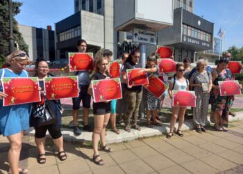 Занаятчии от Варна: Изложенията ни очароват туристите и възпитават децата в любов към труда и творчеството, искаме достойно място! (ВИДЕО)