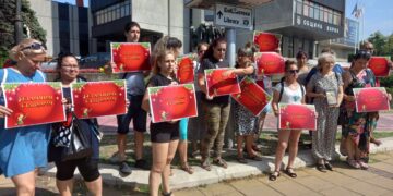 Занаятчии от Варна: Изложенията ни очароват туристите и възпитават децата в любов към труда и творчеството, искаме достойно място! (ВИДЕО)