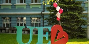 С повишена обща оценка 9,49 Икономически университет – Варна приключи процедурата за последваща институционална акредитация