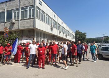 Шофьори на Спешна помощ – Варна: Заплащането ни е унизително ниско!