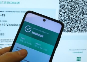 Отпадат сертификатите за преболедуване и отрицателен тест за COVID-19