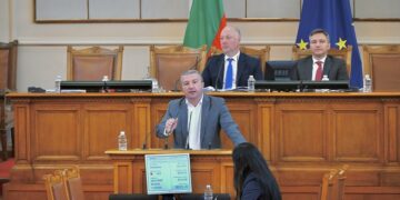 Драгомир Стойнев: ГЕРБ и десните направиха здравеопазването най-съсипаният сектор в държавата