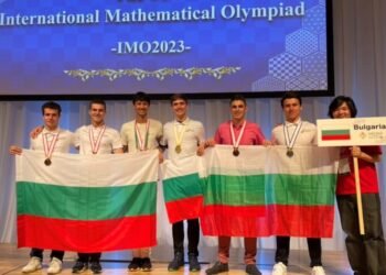 6 медала завоюваха българските ученици на Международната олимпиада по математика в Япония!