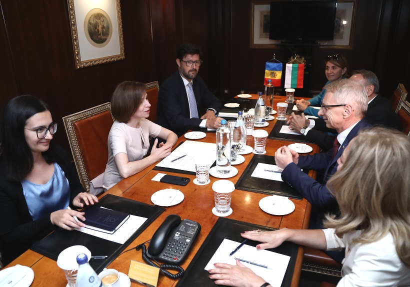 Премиерът акад. Денков декларира пълна подкрепа за политиката на молдовския кабинет от страна на ЕС и в частност на България