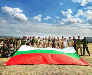 Курсанти от специалност „Военен лекар” надникнаха отвътре в живота на Специалните сили на Българската армия