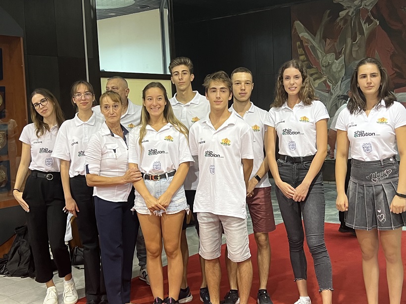 На 17-ти август Варна изпраща 10 атлети от МГ да представят стрната ни на Световната Ученическа Гимназиада в Бразилия
