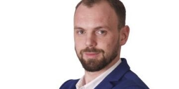 "Да, България" за скандала със съветника на Тагарев Мустафа Емин: Не толерираме каквито и да било прояви на арогантно поведение и злоупотреба с властови позиции!