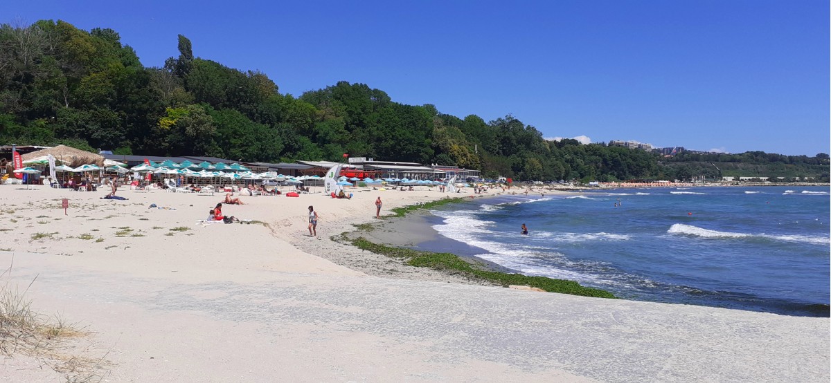 Два плажа във Варна са с “добро” качество на морската вода, останалите са “отличници”