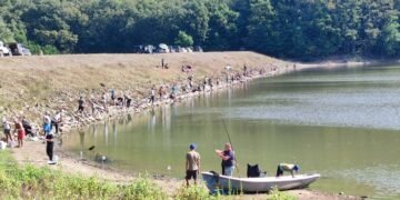 Състезание по риболов се проведе на язовир "Ботево" край Долни чифлик