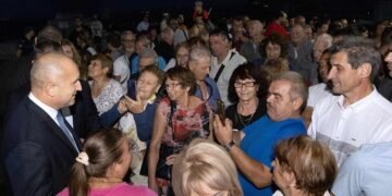 Президентът: Навред из България усещам желанието на хората да отхвърлят натрапвания комплекс за малоценност и внушението, че някой друг ще решава вместо нас