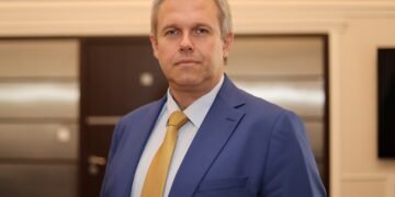 Министър Йоловски: На машините не може да се сложи софтуер, който променя резултата от вота