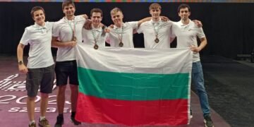 Веселин Маркович от МГ - Варна се завърна с бронзов медал от олимпиадата по информатика в Унгария