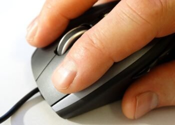 Д-р Иван Георгиев: Компютърната мишка е основен виновник за болката в лакътя