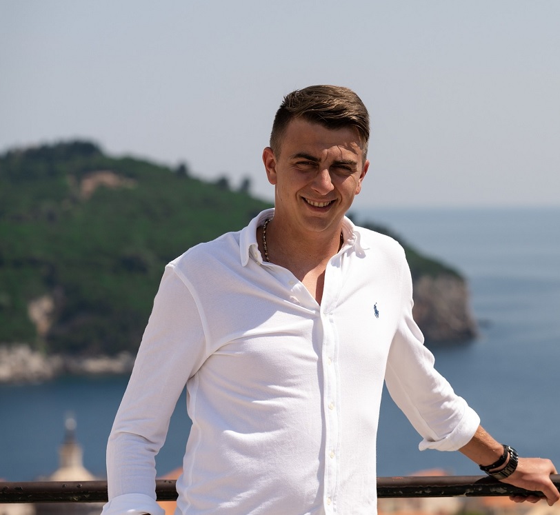 https://thesite24.net/ivajlo-kostadinov-e-kandidatat-za-kmet-na-ima-takav-narod-vav-varna/