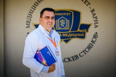 Професор от МУ-Варна е първият български оториноларинголог в комитета на IFHNOS