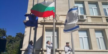 С голямо хоро Варна чества Деня на Независимостта