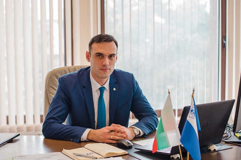 Пеньо Ненов печели кметските избори в Бяла