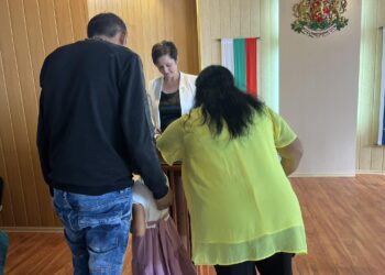 Млада ромка от Варна даде урок по човечност! Историята й ще ви разтърси!