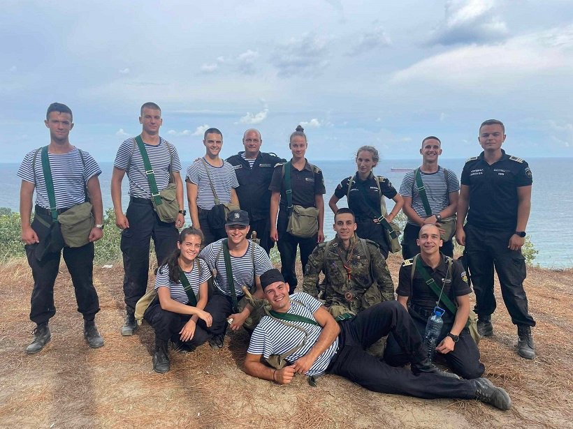 Курсанти усвояваха лидерство на лагер на „Карантината“