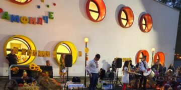 „Фестивал на тиквата“ зарадва родители и деца в ДГ №10 „Карамфилче“ (ВИДЕО и СНИМКИ)