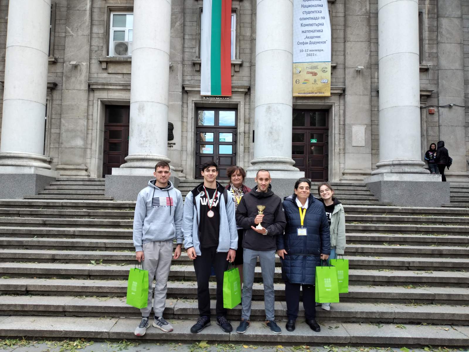 ВВМУ с първо място и Златна купа в Националната студентска олимпиада по компютърна математика