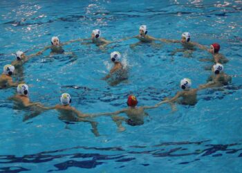 Малките ватерполисти на „Комодор” минаха успешно първата квалификация от държавното