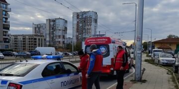 Блъснаха Детската линейка във Варна