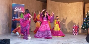 “Пееща Коледна улица” подари прекрасна емоция на Варна (ВИДЕО и СНИМКИ)