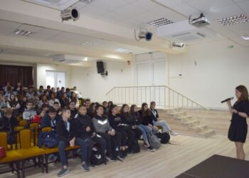 150 ученици се включиха в провежданите образователни срещи със съдии от Окръжен съд – Варна