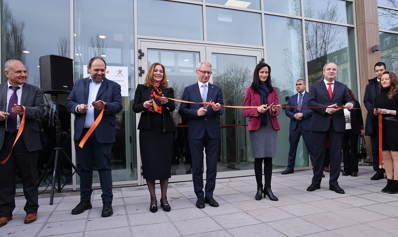 Премиерът Николай Денков: България развива успешни модели на сътрудничество със световните върхове в науката