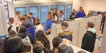 В Ден на отворените врати Морско училище посрещна над 1000 ученици