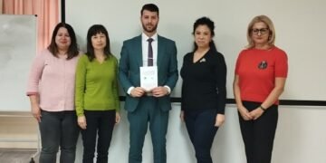 Съвместна инициатива и среща с граждани на прокурори от Районните прокуратури в Добрич и Варна по темата за домашното насилие 