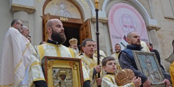 Митрополит Йоан по време на празничния ритуал за Никулден: По-малко гнили думи да излизат от устата ни и да сме внимателни към всеки! (ВИДЕО и СНИМКИ)