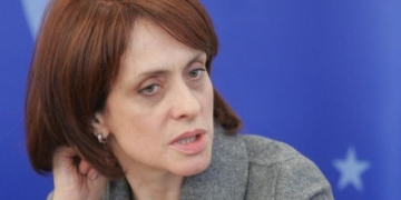 Нейнски: Решението да не присъстваме на изказването на Лавров е политически знак към Русия