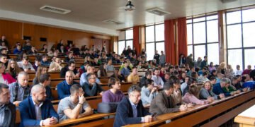 Над 130 студенти от Технически университет – Варна бяха удостоени с награди от академичното ръководство и бизнес партньори