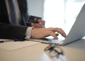 Стартира приемът на заявления за обучения с ваучери