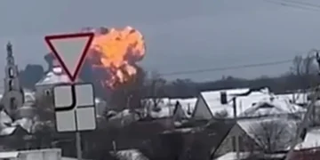 Руски самолет, превозващ украински военнопленници, падна в руската Белгородска област