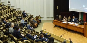 Съветници стопираха продажбата на недвижим имот във варненския район „Младост“