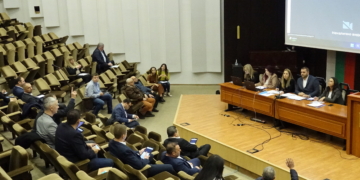 Съветници стопираха продажбата на недвижим имот във варненския район „Младост“