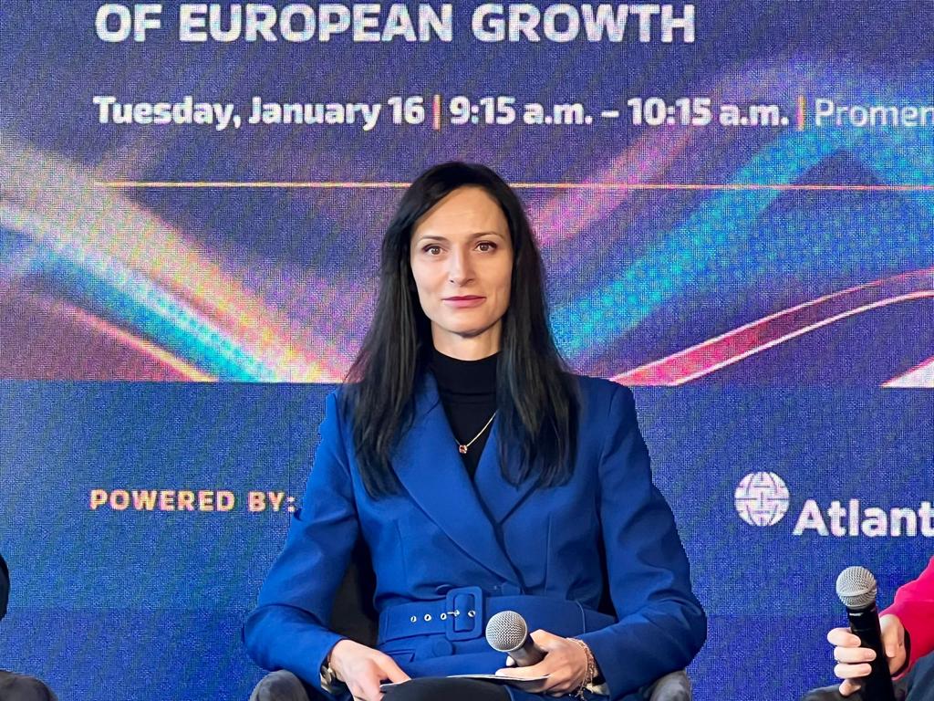 Мария Габриел: Инициативата „Три морета“ е от стратегическа важност за Европа и света