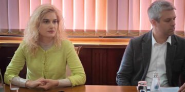 Зарица Динкова във Варна: Не може всяка година да се търсят решения на едни и същи проблеми