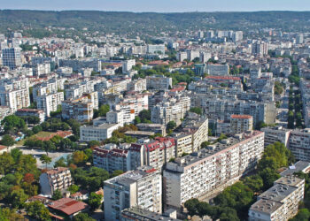 Населението в област Варна се увеличава, но се увеличава и детската смъртност