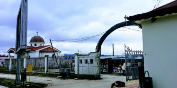 Над 1 млн. лв. ще струва премахването на боклука от гробището в село Тополи