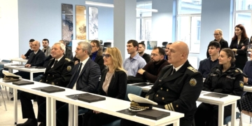 В Морско училище откриха най-голямата лаборатория за космически изследвания в България