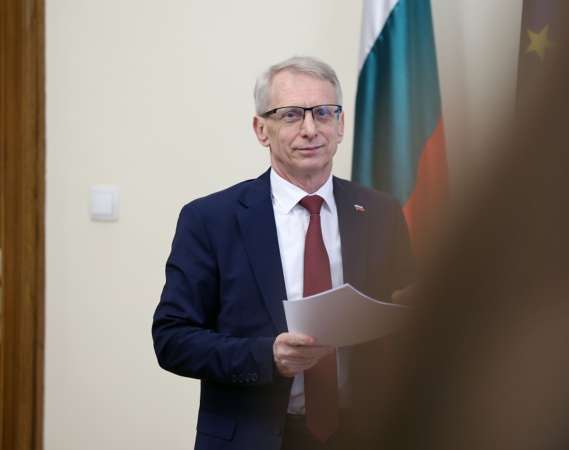 Николай Денков: България се отлепи от корупционното дъно