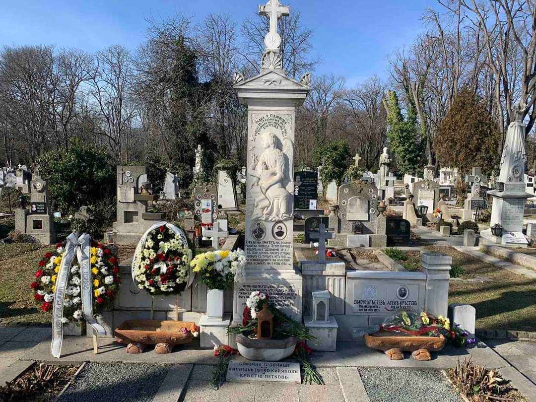 Във Варна почетоха паметта на Капитан Петко войвода (СНИМКИ)