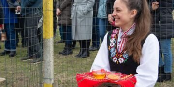 Катедра „Растениевъдство“ в ТУ – Варна отбеляза професионалния си празник със зарязване на лозите и конкурс за домашно вино