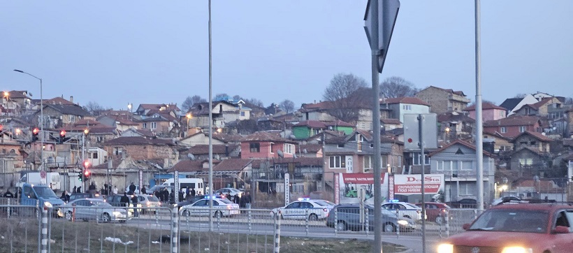 Напрежение в Максуда заради блъснат неправилно пресичащ пешеходец