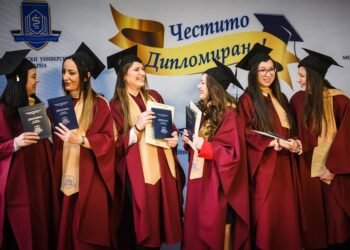 Дипломира се Випуск 2023 на Факултета по фармация към МУ-Варна